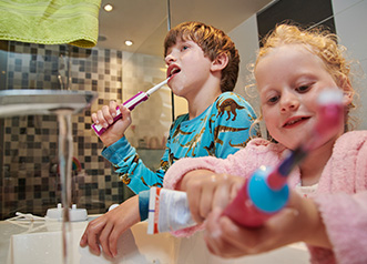 kinderen tandenpoetsen